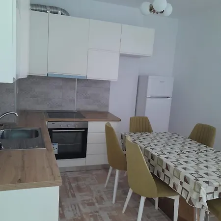 Apartment By The Durres